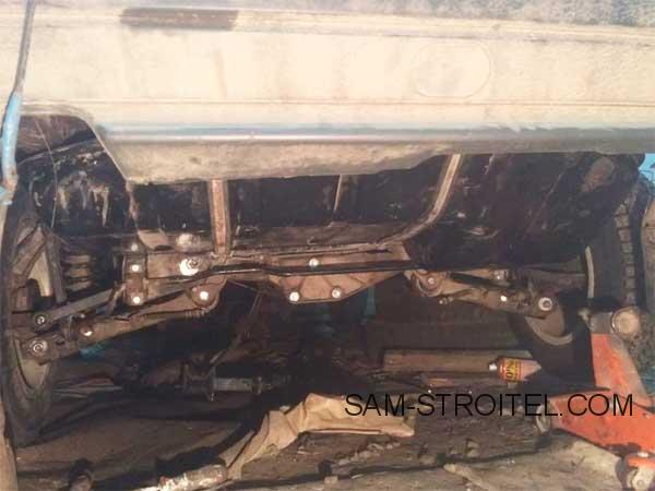 Поставил на свой Москвич: двигатель на 400 л.с и полный привод 4х4 Поставил на свой Москвич: двигатель на 400 л.с и полный привод 4х4