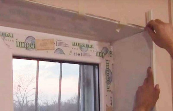 Советы по выбору и установке уголков для оконных откосов