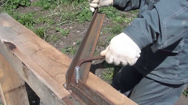 Гибка арматуры для фундамента: варианты спецоборудования и самодельный станок Гибка арматуры для фундамента: варианты спецоборудования и самодельный станок