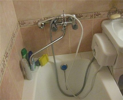 Проточный электрический водонагреватель на душ: виды, советы по выбору и обзор лучших производителей