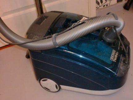 Обзор пылесоса Thomas Twin T1 Aquafilter: лучший для аллергиков и фанатов чистоты Обзор пылесоса Thomas Twin T1 Aquafilter: лучший для аллергиков и фанатов чистоты
