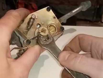 Не включается газовый котел Лемакс: частые поломки и способы с ними справиться
