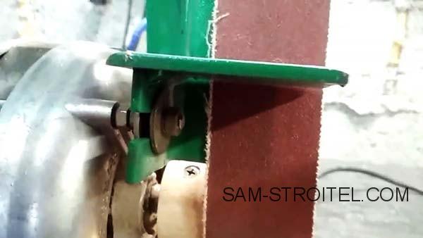 Самодельный ленточный шлифовальный станок из двигателя от стиральной машины (фото) Самодельный ленточный шлифовальный станок из двигателя от стиральной машины (фото)