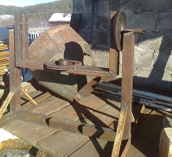 Самодельная бетономешалка Самодельная бетономешалка