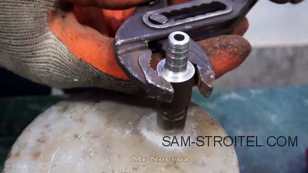 Самодельная горелка из компрессора холодильника Самодельная горелка из компрессора холодильника