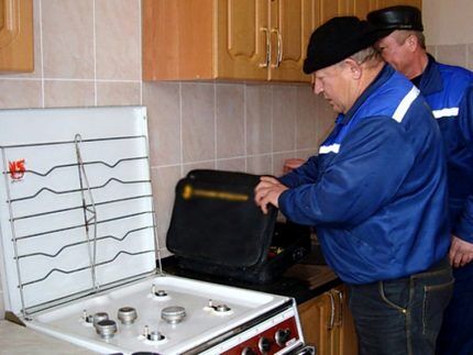 Срок службы газовой плиты в квартире: нормативный и реальный срок эксплуатации Срок службы газовой плиты в квартире: нормативный и реальный срок эксплуатации