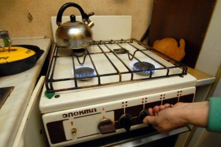 Почему не работает пьезорозжиг на газовой плите: причины поломок и методы их устранения Почему не работает пьезорозжиг на газовой плите: причины поломок и методы их устранения